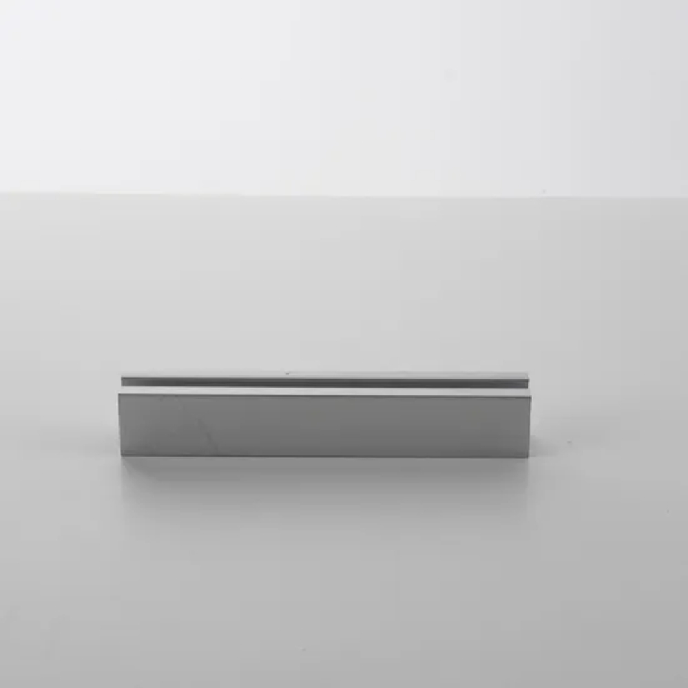 Custom Tailored Aluminum Solar Panels Rails for Rooftop/Ground PV Systems
