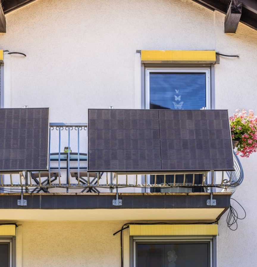 Solar Balcony Mounting System for Efficient Space Utilization